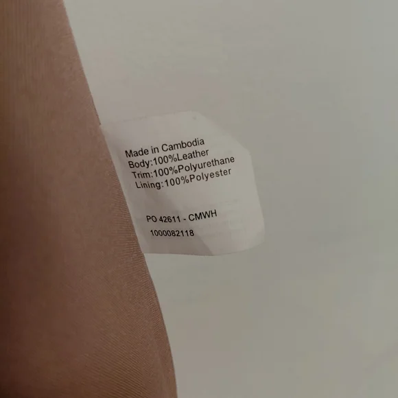 The Sak De Young Hobo bag in Pink - Picture 11 of 16